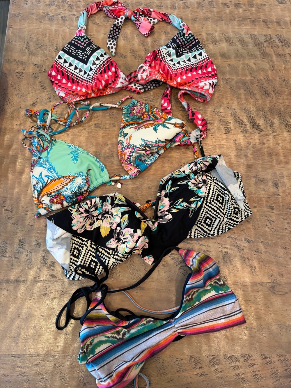 Mixed Print Women's Bikini Tops - Multicolor